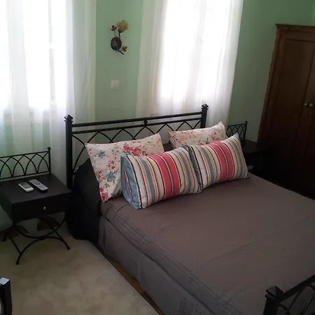Filyra Hotel 2*